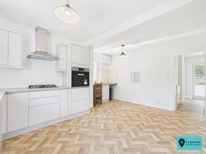 Kitchen/Diner - click for photo gallery